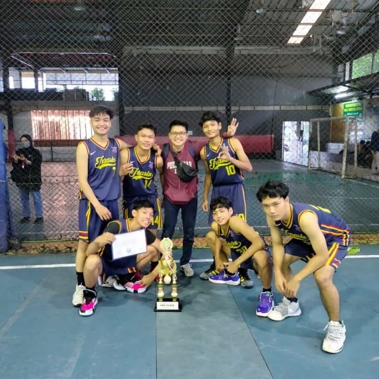 TIM BASKET JURASIX JUARA 3  POBSI UIN JAKARTA