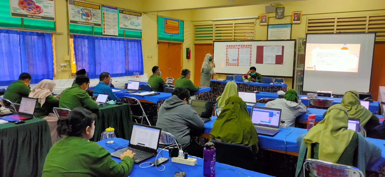 PELATIH KURIKULUM MERDEKA DALAM RANGKA MENYAMBUT TAHUN AJARAN BARU 2022/2023