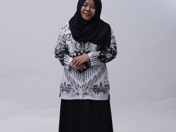 Hesti Wahyuni, S.Kom